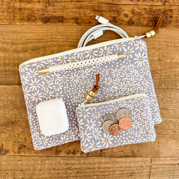 Zip Pouch - Purple Daisy