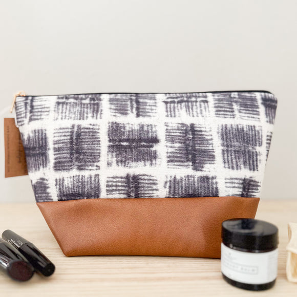 Make Up Bag - Charcoal Squares
