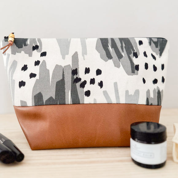 Make Up Bag - Abstract Black & Grey
