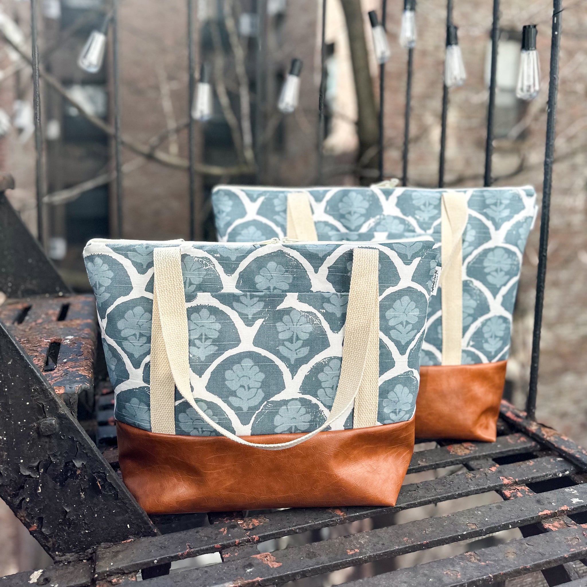 Scallop on sale tote bag